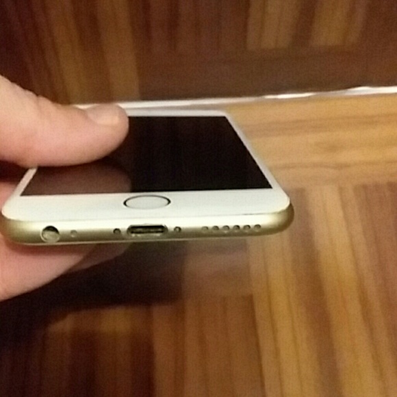 IPhone - Picture 7 of 7